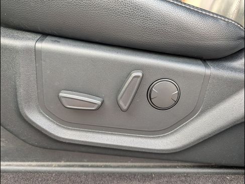 Used 2020 Ford F150 Lariat AWD/4WD image 29
