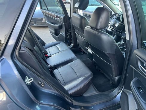 Used 2017 Subaru Outback 3.6R Limited AWD/4WD image 25