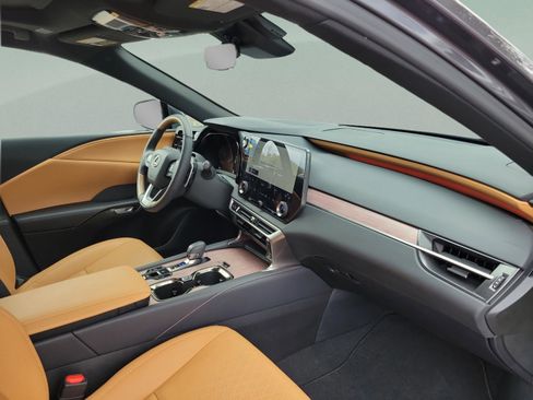 Certified 2025 Lexus RX 350 Premium Plus image 29