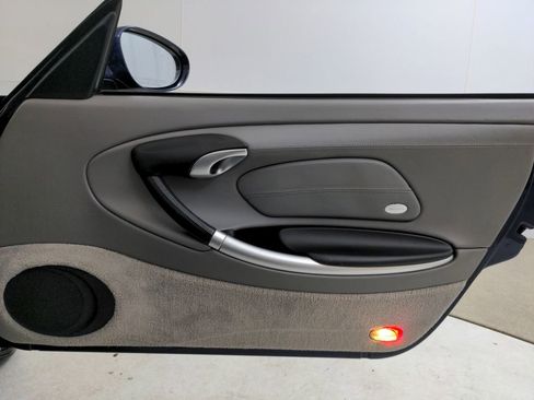 Used 2001 Porsche Boxster S RWD image 22