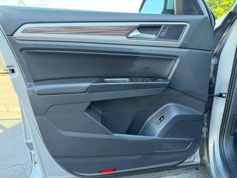 Used 2021 Volkswagen Atlas SE w/ Panoramic Sunroof Package FWD image 27