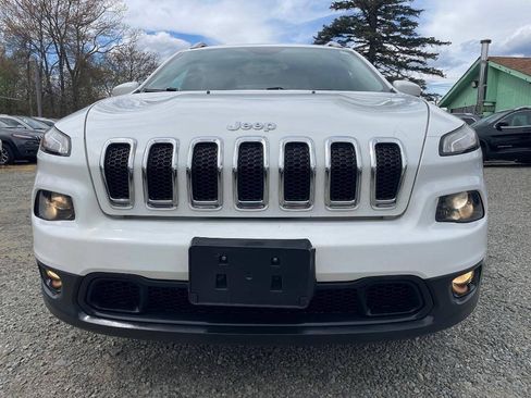 Used 2015 Jeep Cherokee Latitude AWD/4WD image 3