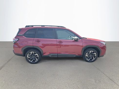 Used 2025 Subaru Forester Limited w/ Popular Package #1 AWD/4WD image 3