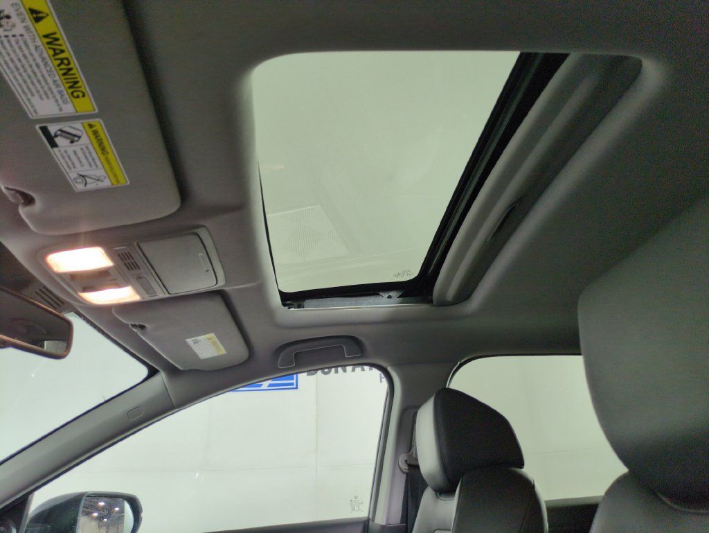 Used 2020 Honda CR-V Touring image 27