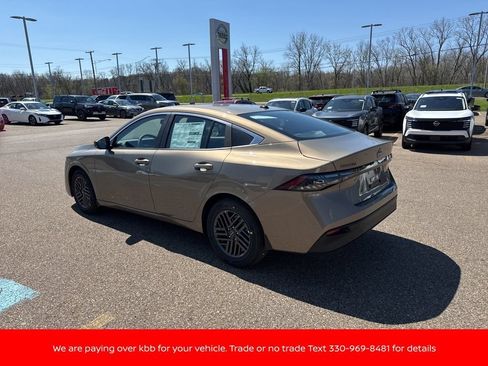 New 2026 Nissan Sentra SV w/ SV Convenience Package FWD image 5