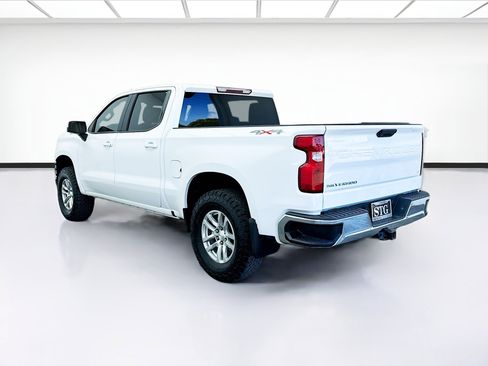 Used 2020 Chevrolet Silverado 1500 LT w/ LT Value Package AWD/4WD image 6