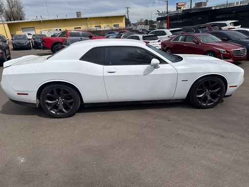 Used 2019 Dodge Challenger R/T image 8