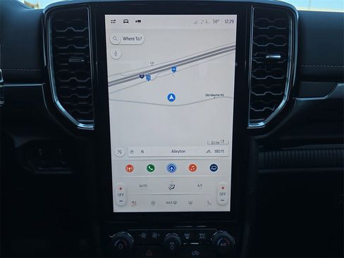 Used 2024 Ford Ranger Lariat w/ Advanced Towing Package image 20