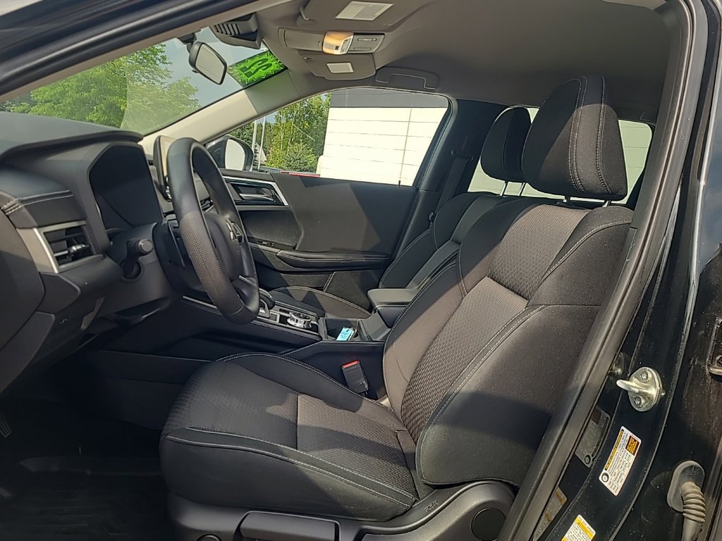 Used 2022 Mitsubishi Outlander ES AWD/4WD image 10