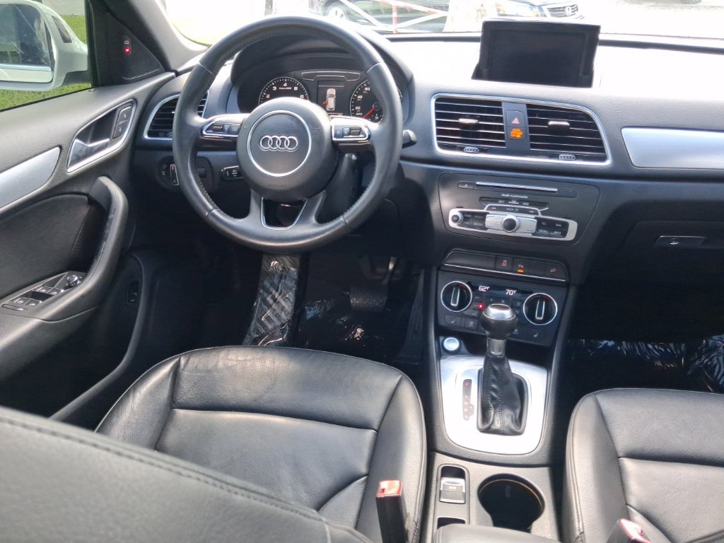 Used 2016 Audi Q3 2.0T Premium Plus w/ Technology Package FWD image 10