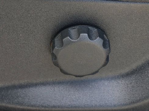 Used 2021 Ford F150 XLT image 18