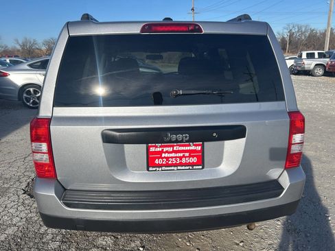 Used 2017 Jeep Patriot Sport w/ Tire & Wheel Group image 4