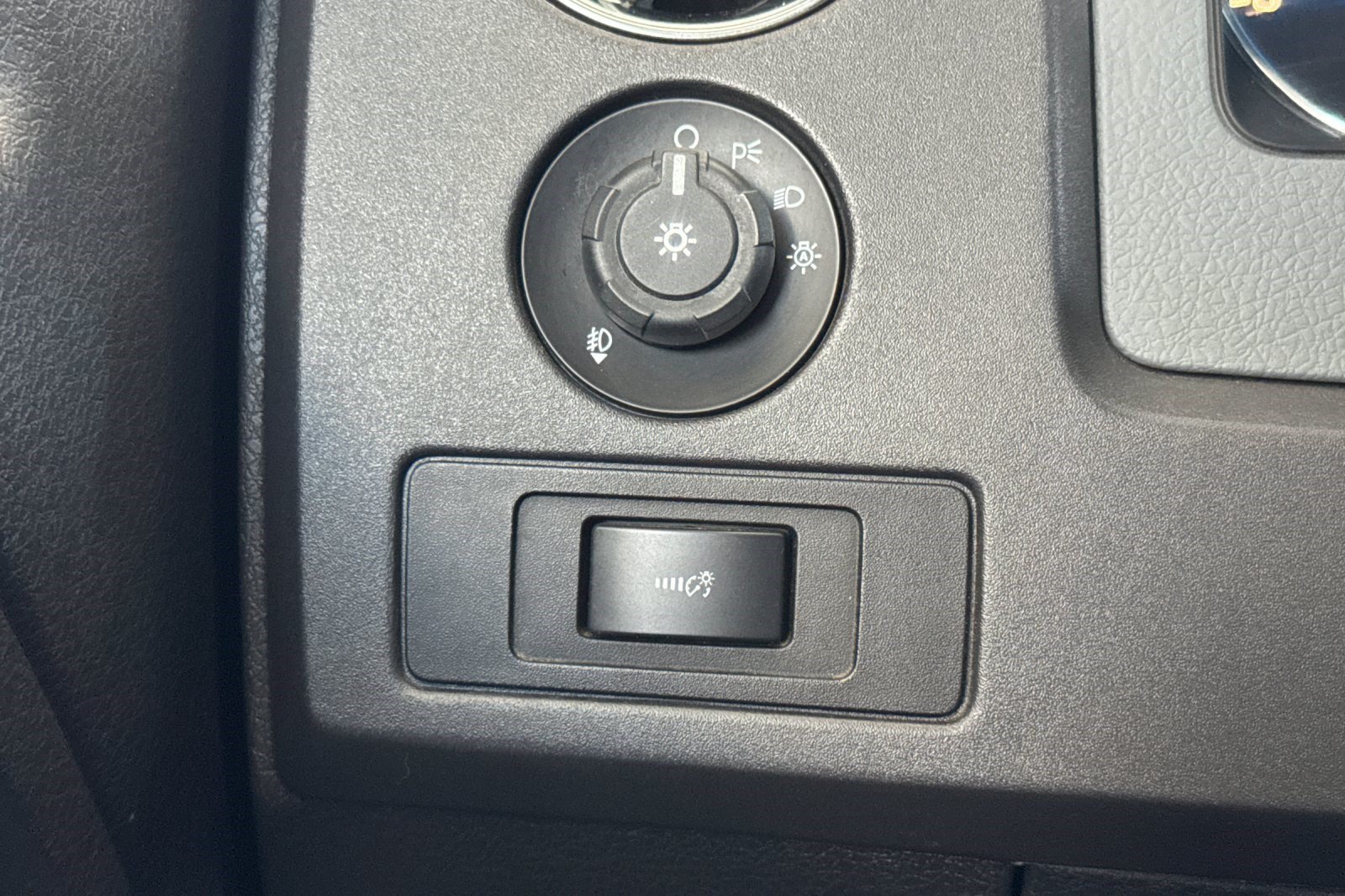 Used 2013 Ford F150 XLT w/ XLT Chrome Pkg RWD image 33