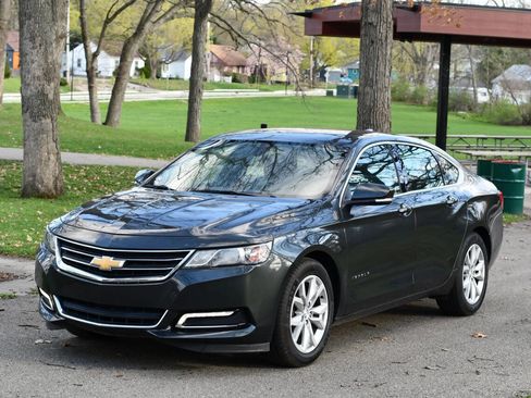 Used 2019 Chevrolet Impala LT image 3