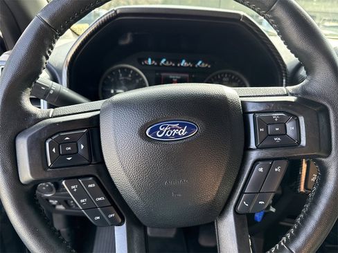 Used 2018 Ford F150 XLT w/ Equipment Group 302A Luxury image 18