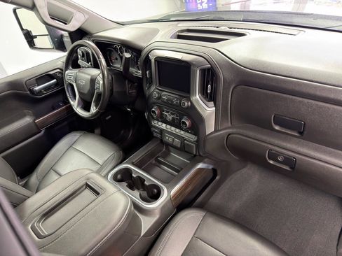 Used 2021 Chevrolet Silverado 1500 RST AWD/4WD image 25
