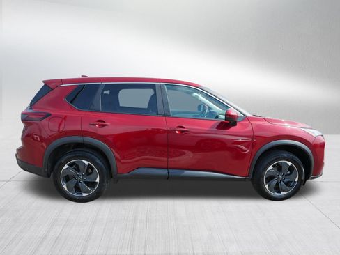 Used 2025 Nissan Rogue SV AWD/4WD image 8