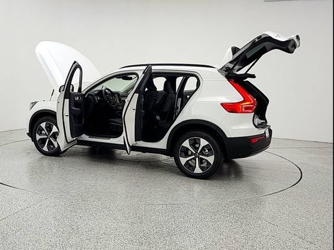 New 2026 Volvo XC40 B5 Plus w/ Protection Package Premier AWD/4WD image 12
