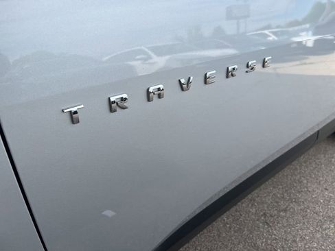 Used 2019 Chevrolet Traverse LS w/ LPO, Floor Liner Package AWD/4WD image 29
