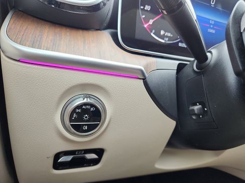 Used 2022 Mercedes-Benz C 300 4MATIC Sedan image 27