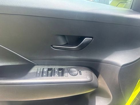 Used 2024 Hyundai Kona SEL FWD image 12