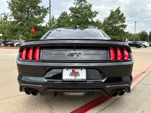Used 2022 Ford Mustang GT Premium w/ Equipment Group 401A RWD image 7