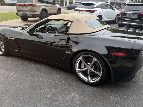Used 2011 Chevrolet Corvette Grand Sport w/ Preferred Equipment Group RWD image 7