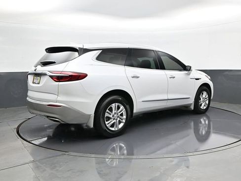 Used 2021 Buick Enclave Essence w/ Sound and Sites Package FWD image 5