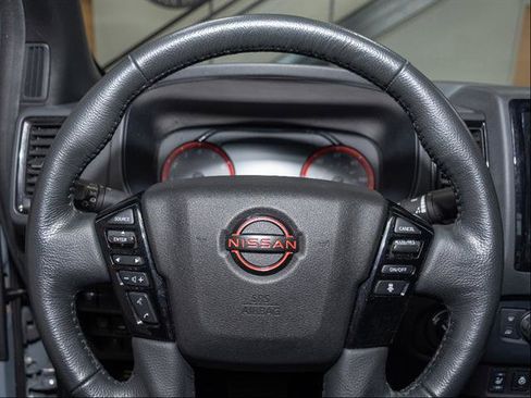 Used 2022 Nissan Frontier PRO-4X w/ Pro-4X Premium Package image 14