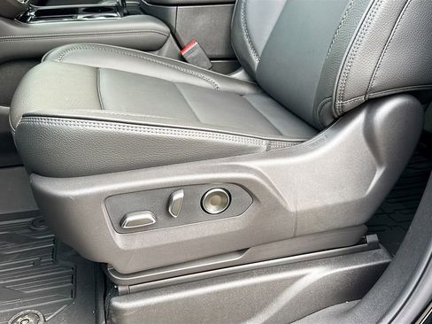 New 2026 GMC Yukon Denali w/ Sun & Power Step Package AWD/4WD image 20