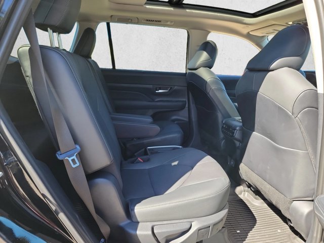 Used 2026 Toyota Grand Highlander AWD Hybrid image 23