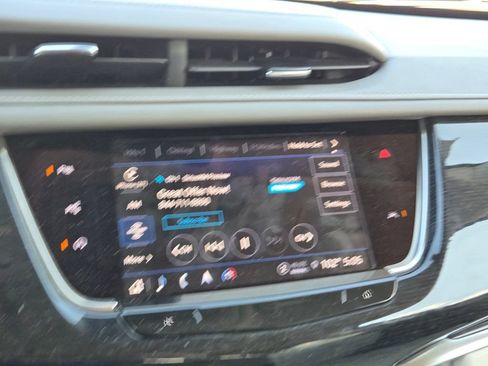 Used 2024 Cadillac XT6 Premium Luxury w/ Technology Package AWD/4WD image 27