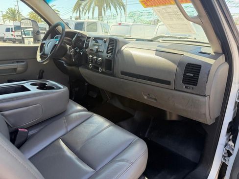 Used 2008 GMC Sierra 2500 W/T RWD image 22