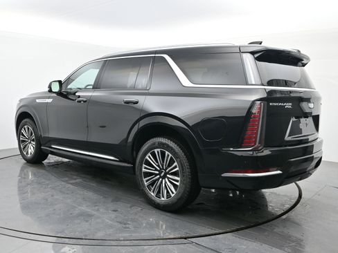 New 2026 Cadillac Escalade IQL Luxury w/ LPO, Floor Liner Package image 3