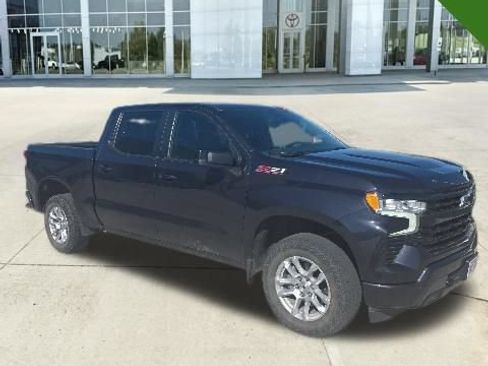 Used 2022 Chevrolet Silverado 1500 RST AWD/4WD image 1