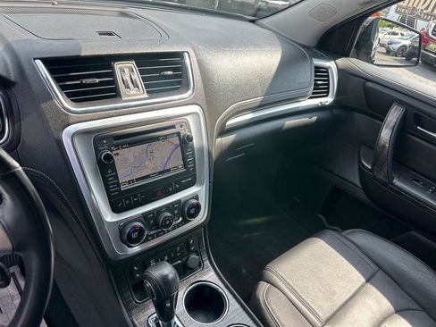 Used 2017 GMC Acadia Limited SLT AWD/4WD image 23