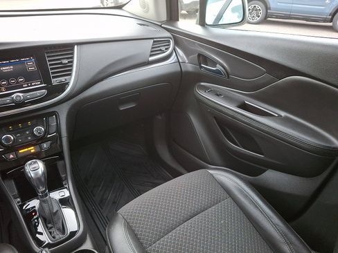 Used 2022 Buick Encore Preferred w/ Safety Package image 16