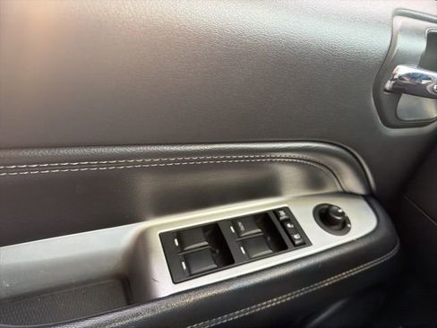 Used 2016 Jeep Compass High Altitude image 2