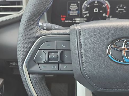 Used 2026 Toyota Tundra Platinum w/ TRD Off-Road Package image 16