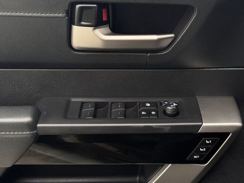 Used 2024 Toyota Tundra Limited image 23