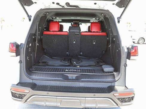 Used 2023 Lexus LX 600 F Sport AWD/4WD image 25