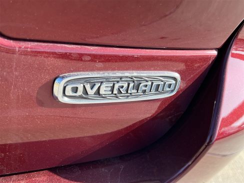 Used 2023 Jeep Grand Cherokee Overland w/ Luxury Tech Group IV image 6