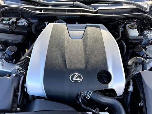 Used 2016 Lexus IS 350 RWD image 32