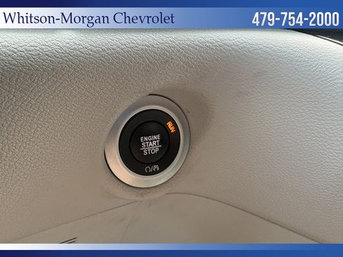 Used 2023 Chrysler Pacifica Touring-L FWD image 19