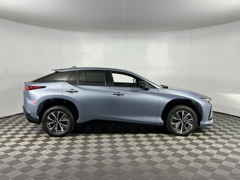 Used 2023 Lexus RZ 450e Premium image 5