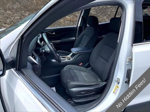 Used 2018 GMC Acadia SLE w/ Driver Alert Package I FWD image 23