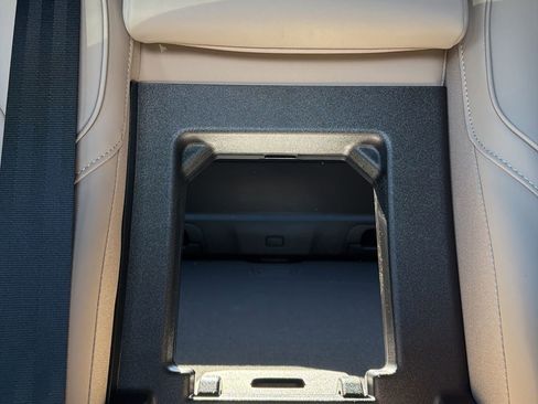 New 2026 Volvo XC60 B5 Core image 80