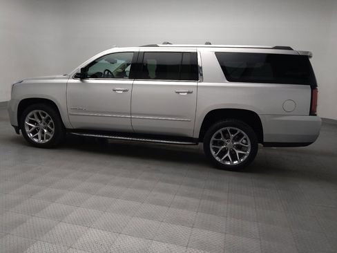 Used 2018 GMC Yukon XL Denali image 3