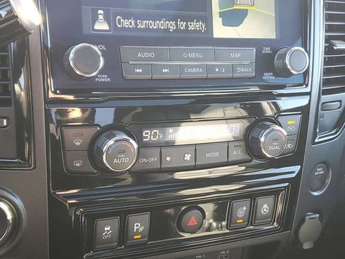 Used 2021 Nissan Titan PRO-4X w/ Pro-4x Convenience Package image 20
