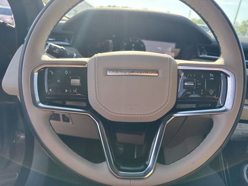 Used 2023 Land Rover Range Rover Velar R-Dynamic S image 17